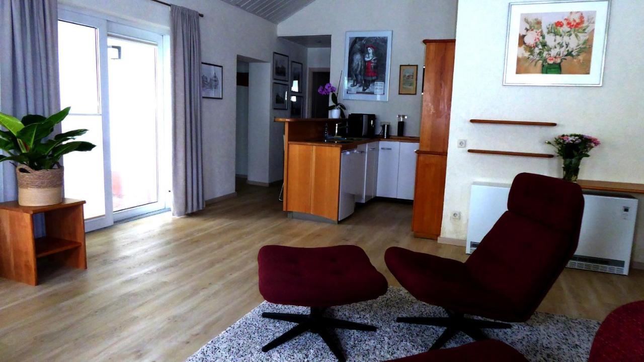 Land Und Leute Apartamento Fritzlar Exterior foto