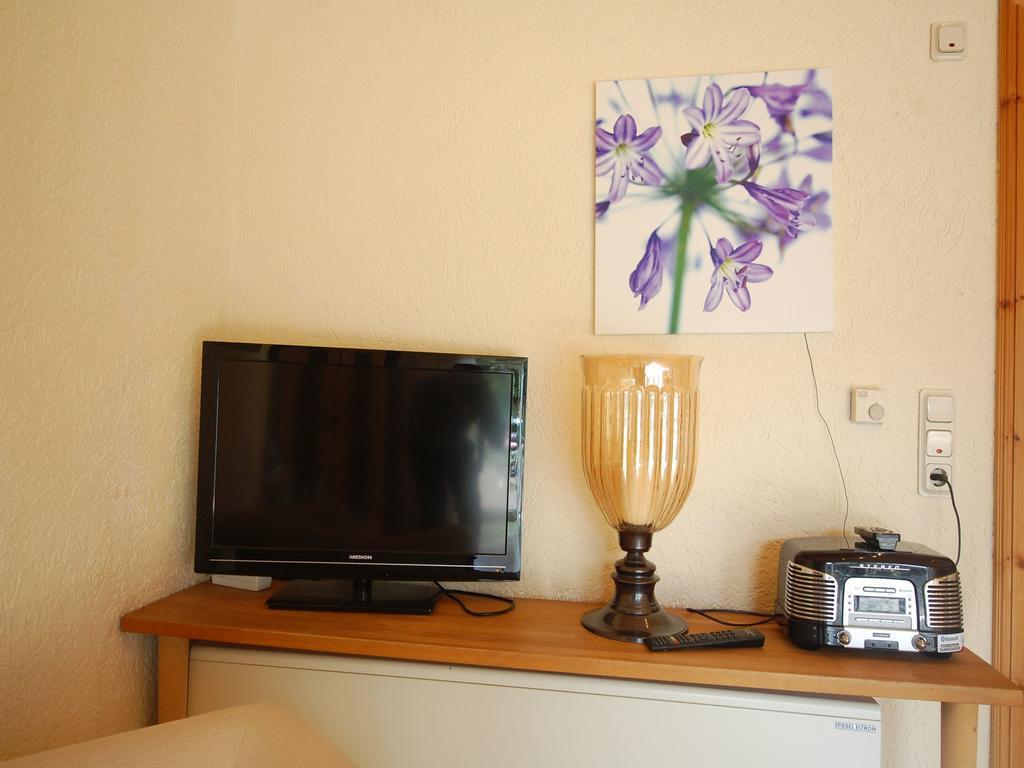 Land Und Leute Apartamento Fritzlar Exterior foto